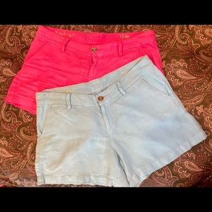 Lilly Pulitzer size 12. Pink-good con’d, blueish-small stain & tethered inseam.